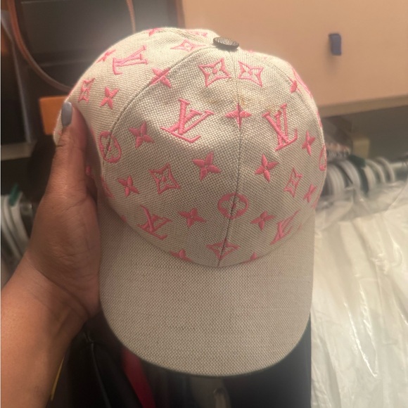 Designer Hat! - Picture 7 of 7